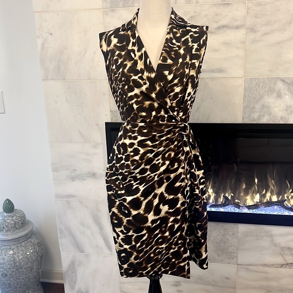 SAKS FIFTH AVENUE Size 4 Regular Animal Print Wrap dress Knee Length